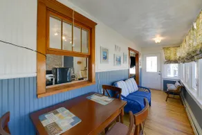 Near Convention Center & Boardwalk! Apt w/ Sunroom - Image 5
