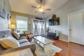 2 Mi to Silver Dollar! Updated Branson West Condo - Image 5