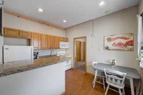 Dewdrop Condo - Spacious Studio For 2 By Beach! - Image 3