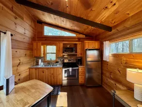 Serenity Ridge Cabin A: Couple's Getaway + Hot Tub - Image 5