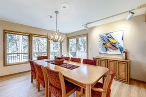 Mountain-view ranch house with fireplace, W&D, cen - Image 4