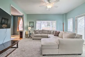 Family-Friendly Cambridge Home w/ Fire Pit! - Image 3