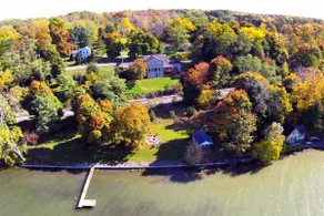 Sanctuary: Large Lakefront Home with Perfect Views - Image 3
