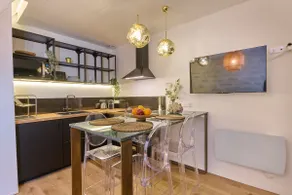 ★★★★★ Beautiful Duplex Design with private terrace -  Ideally located - Image 2