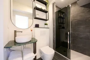 ★★★★★ Beautiful Duplex Design with private terrace -  Ideally located - Image 3