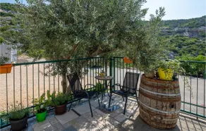5 bedroom nice apartment in Ploce - Image 3