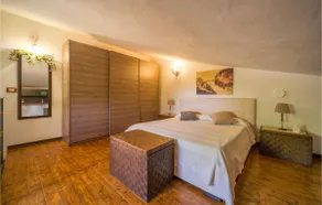 Beautiful Home in Menfi With Wifi and 3 Bedrooms - Image 4