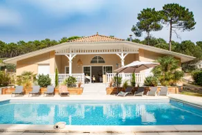 great family villa in an exceptional setting - Image 3