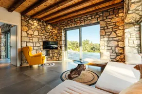 Gerakada Exclusive-Seaview Villa with Private Pool - Image 2
