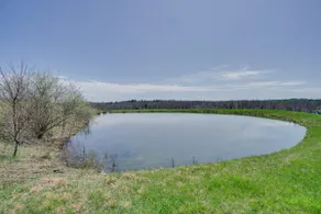 Hot Tub & Private Pond! Spacious McArthur Home - Image 3