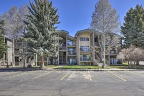 Upscale Avon Condo w/ Balcony & Mountain View! - Image 2