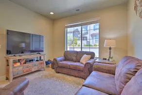'Blue Sky Get-a-Way' Townhome w/ Patio, Grill - Image 3