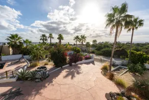 Pool Oasis Close to the Beach and Pickleball - Image 3