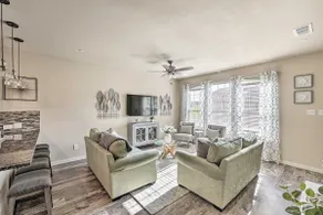 Brand-New Townhome Near UNT/TWU & The Square! - Image 5