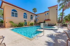 Bradenton Beach Club Bliss-3 Bedroom-2 Bathroom Condo-Elevator-2 Pools-Hottub-Private Beach Access - Image 3