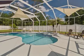 Oasis Heated Pool Spa Fenced Yard Bicycles - Image 2
