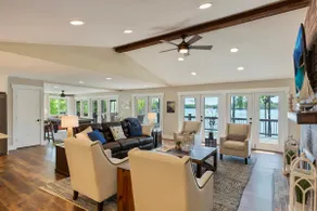 Shoreline Exquisite Reinvented Lake Sanctuary - Image 3