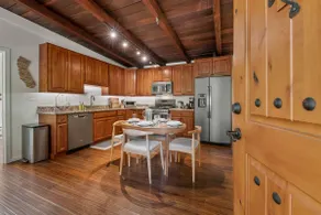 Faeya Grove – Centrally Located Forest Getaway! - Image 3