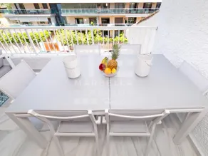 751, Renovated 2-bedroom apartment - Image 4