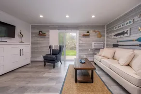 Lakeside Serenity: One-Bedroom Villa - Image 2