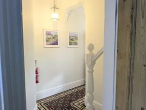 Montrose House - Image 4