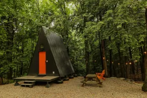 Cozy storybook A-frame over a stream - 24 - Image 3