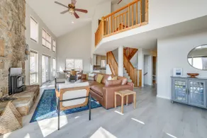 Eureka Springs Gem: 2 Decks, Mtn + Lake Views - Image 5