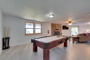 Eureka Springs Gem: 2 Decks, Mtn + Lake Views - Image 2