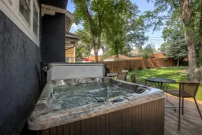 Hot Tub | Midtown Omaha | Fire Pit | Zoo | CWS - Image 2
