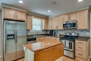 Casa Rover - Pet Friendly w/ Fenced-in Yard, Family Friendly, Mins to Downtown Nashville - Image 5