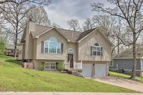 < 1 Mi to Marina: Family-Friendly Osage Beach Home - Image 2