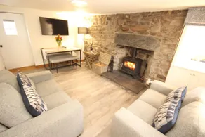 Zen Cottage Cullen - Sleeps 4 Garden & Pets Ok - Image 3
