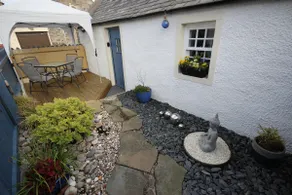Zen Cottage Cullen - Sleeps 4 Garden & Pets Ok - Image 5