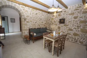 Pamelas House with Jacuzzi - Image 4