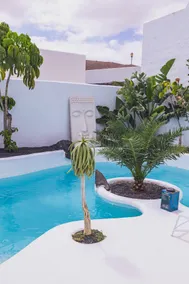 Villa Guajara Piscina Climatizada Jacuzzi AC WIFI Bahiazul Villa 714 - Image 2