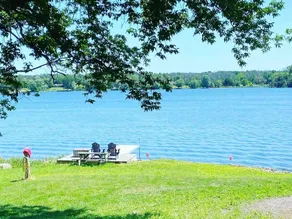 Hay Bay waterfront retreat- Sunshine cottage - Image 4