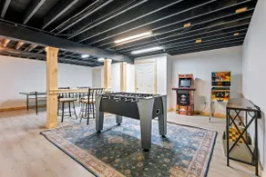 Warm Lakefront Log Cabin · Hot Tub · Game Room - Image 5