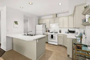 2 King Suites in Old Town | Bay Views + Patio + Garage! - Image 3