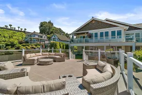 2 King Suites in Old Town | Bay Views + Patio + Garage! - Image 2