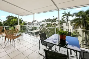 The Flirty Flamingo - Two bedroom seaside Condo - Image 3