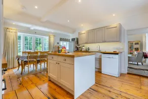 4 chambres à coucher à Blakeney - Image 2