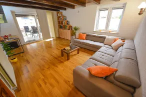 Holiday Home with natural thermal Bath - Image 3