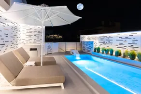 MaMaison N°5 Penthouse Loft, Private Pool, Acropolis view, Ultra high speed Internet 300 Mbps, Short walk to Acropolis, Parking upon request, 1' from metro - Image 3