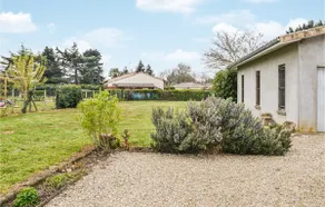 Awesome Home In Coutras With Wifi - Image 2
