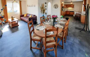 Stunning Home In Allaire With Wifi - Image 3