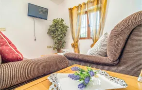Gorgeous Home In Cajiz - Image 4