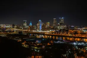Breathtaking View of Pittsburgh! 3bd, king suite! - Image 3
