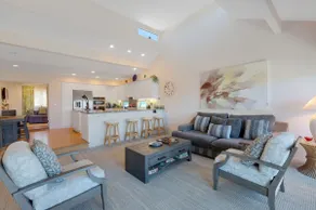 Oceanview 3BD, Seabluffe Pool, Spa, Beach Access - Image 3