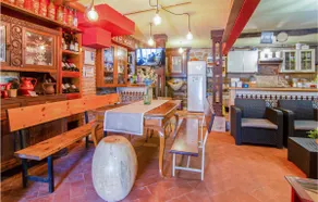 Nice Home In A Peroxa With House A Panoramic View - Image 4