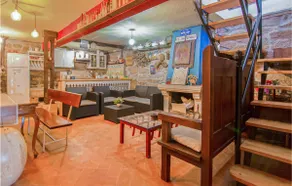Nice Home In A Peroxa With House A Panoramic View - Image 3